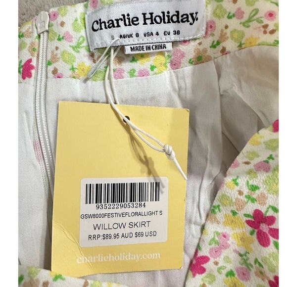 Charlie Holiday Willow Miniskirt Women's 4 Yellow Pink Floral A-Line NWT - Picture 4 of 8